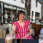 Die leidenschaftliche Friseurin Susan im Porträt. Sie spricht im COIFFO-Magazin offen über ihr Leben als Mutter, den Wiedereinstieg in den Salon und ihre TV-Erfahrungen.